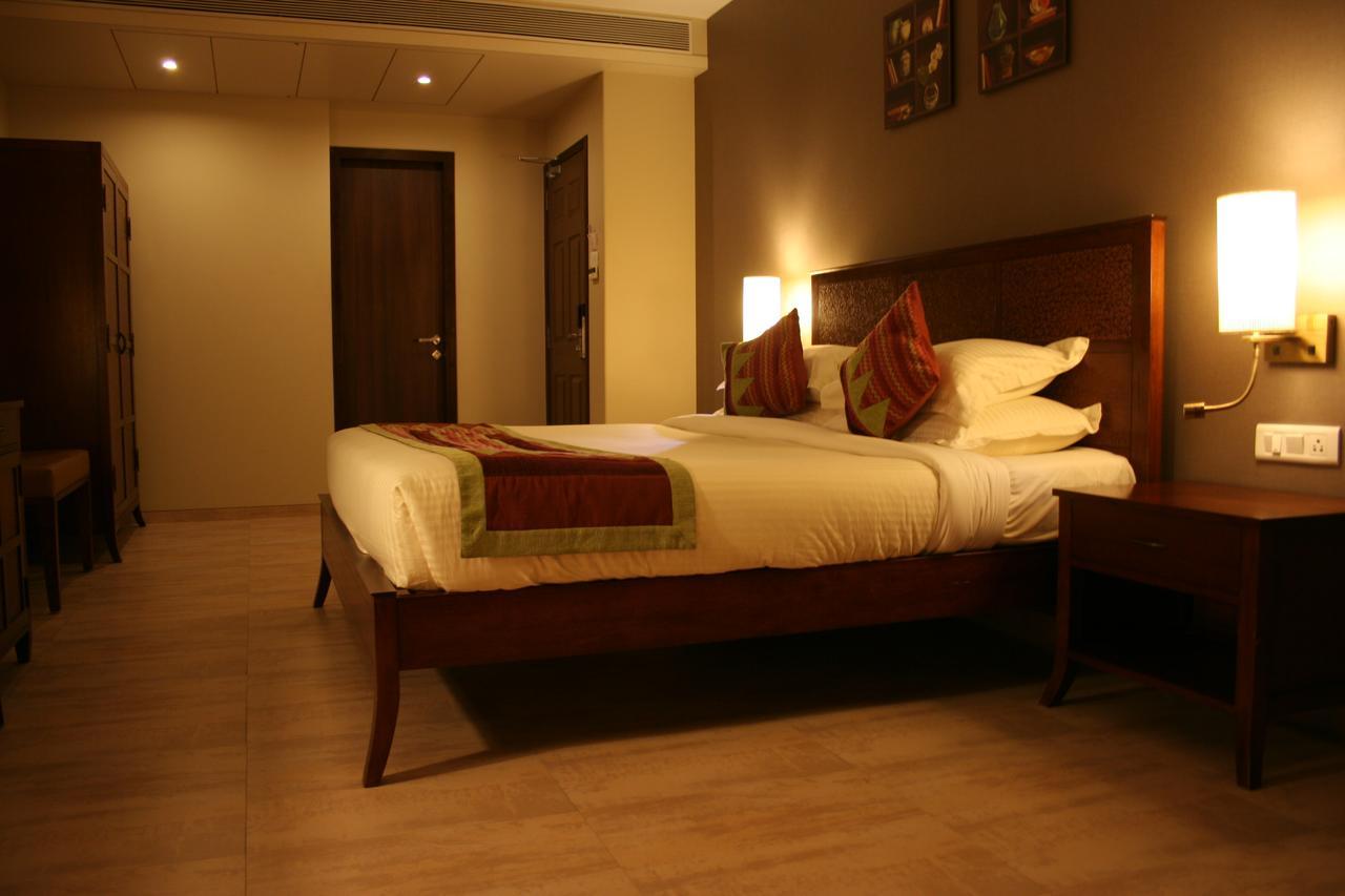 Juhu Residency Boutique Hotel Мумбаї Екстер'єр фото