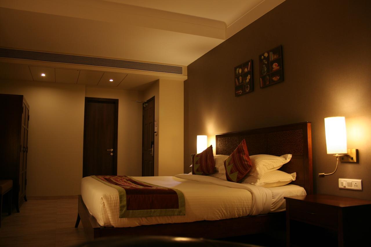 Juhu Residency Boutique Hotel Мумбаї Екстер'єр фото