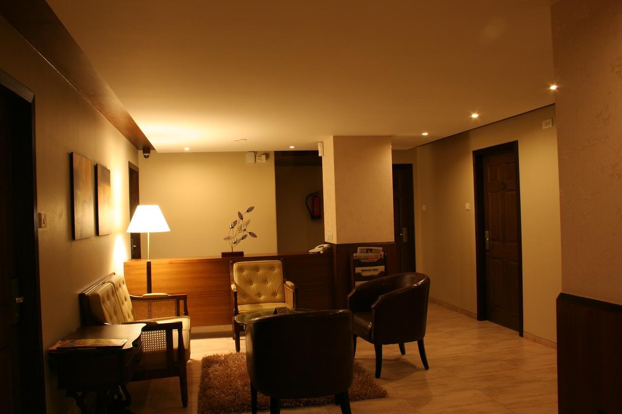 Juhu Residency Boutique Hotel Мумбаї Екстер'єр фото