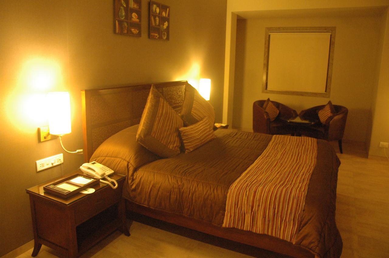 Juhu Residency Boutique Hotel Мумбаї Екстер'єр фото