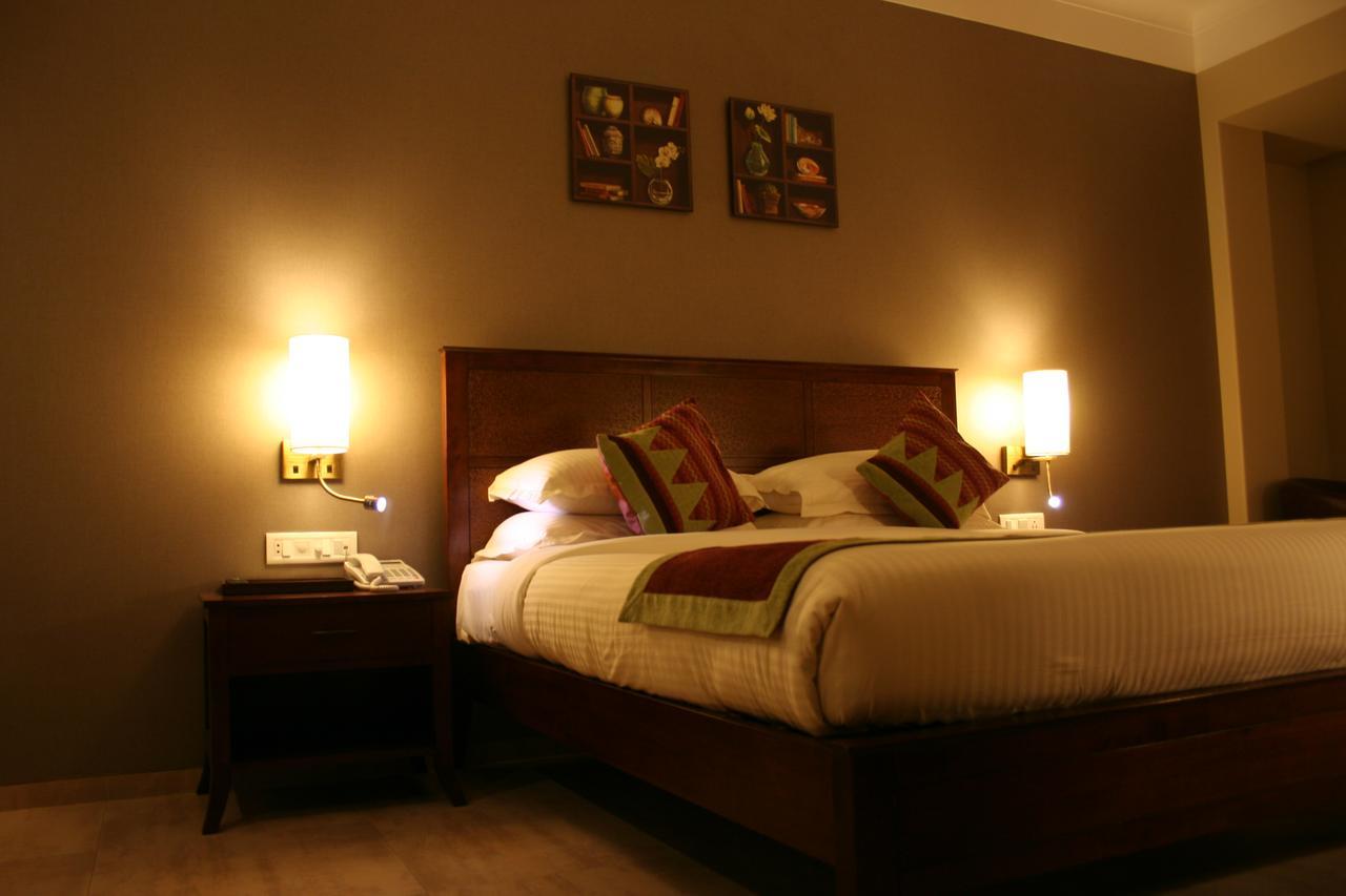Juhu Residency Boutique Hotel Мумбаї Екстер'єр фото