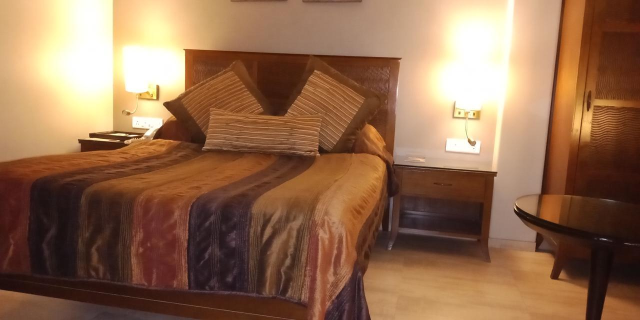 Juhu Residency Boutique Hotel Мумбаї Екстер'єр фото